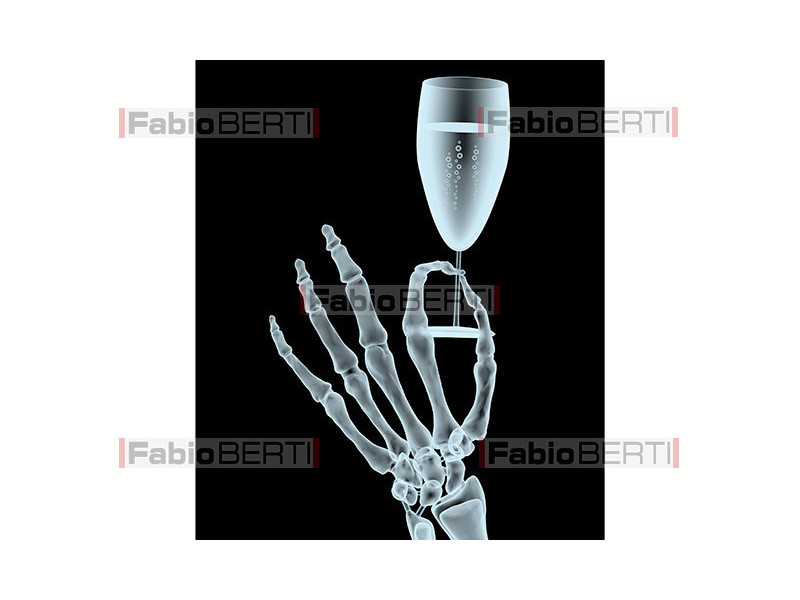 x-ray with wine glass